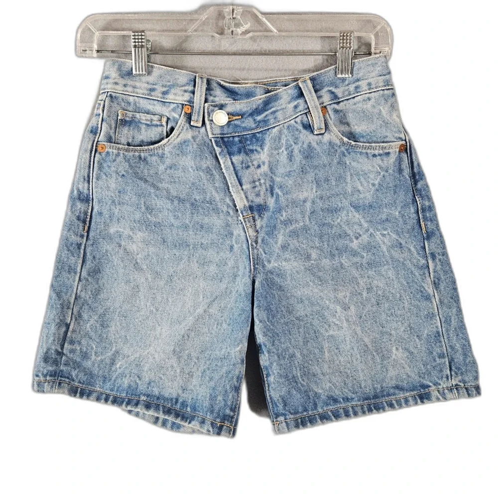 Blank NYC Crossover Fair Warning Jean Shorts Med Acid Wash Blue Denim Size 24